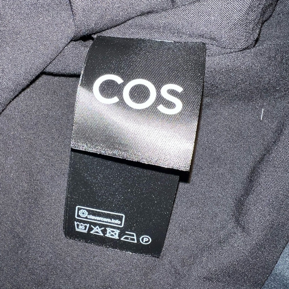 COS Elegant Black Off-Shoulder Top - Picture 3 of 10